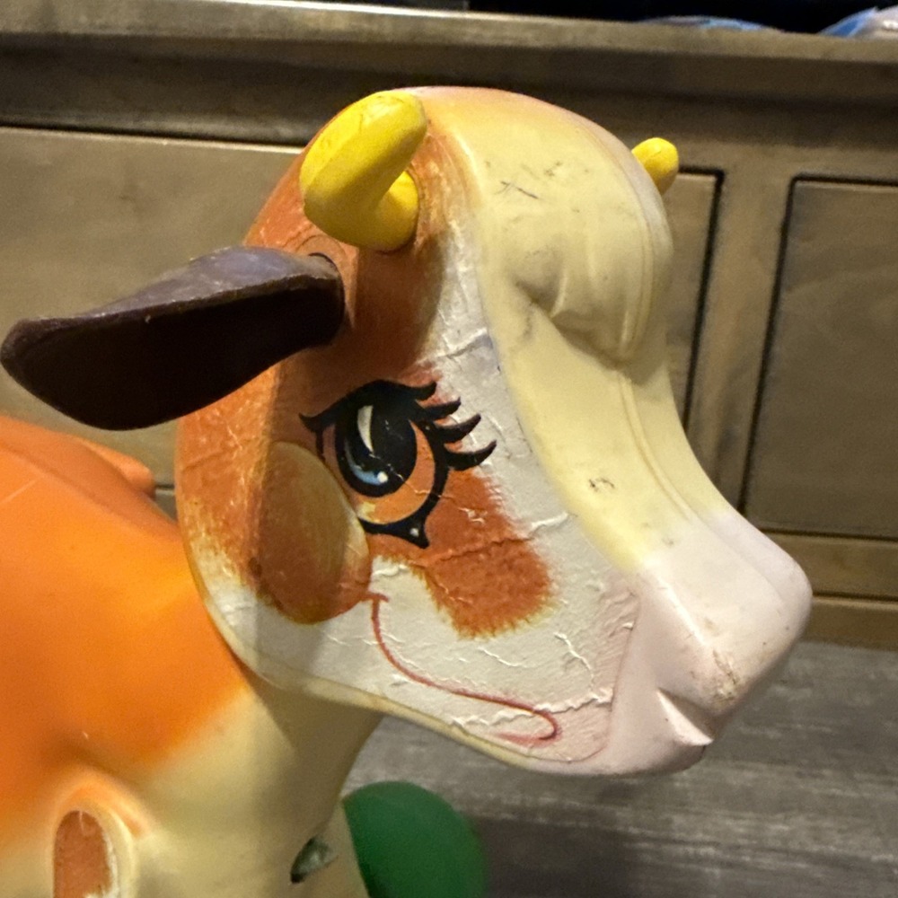 1972 Fisher-Price #132 Molly Moo Cow pull toy - Picture 5 of 12